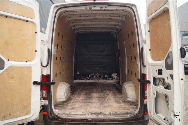 Volkswagen Crafter 35 2.0 TDI 140pk L3-H3 -CAM-PDC-NAVI-CRUISE-DAB-