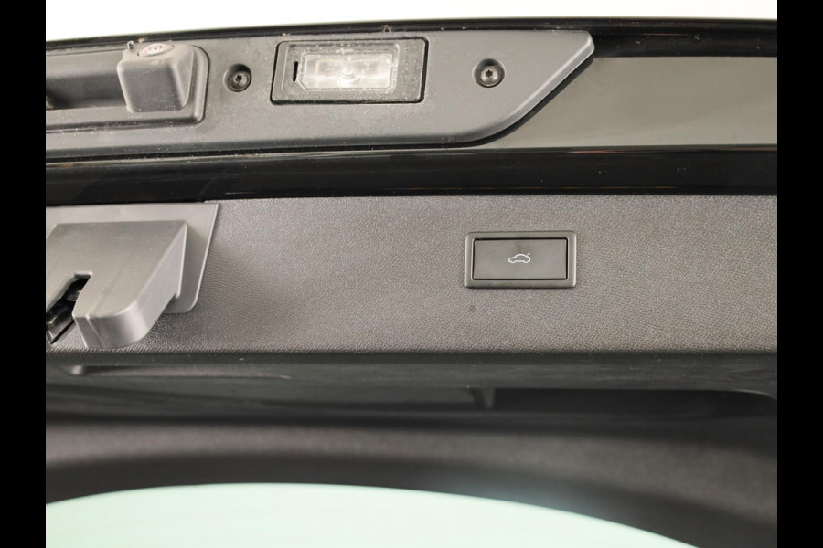 CUPRA Formentor 1.5 TSI e-Hybrid Business 204PK | Panoramadak | 19 Inch | Elektrisch Verstelbare Stoel | Intelligent Drive |