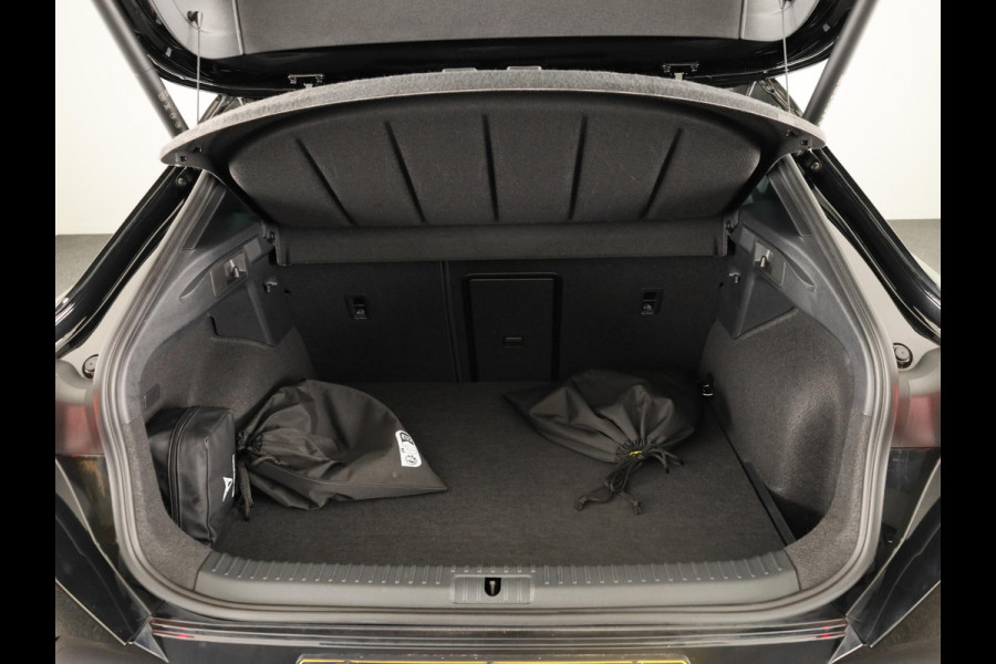 CUPRA Formentor 1.5 TSI e-Hybrid Business 204PK | Panoramadak | 19 Inch | Elektrisch Verstelbare Stoel | Intelligent Drive |