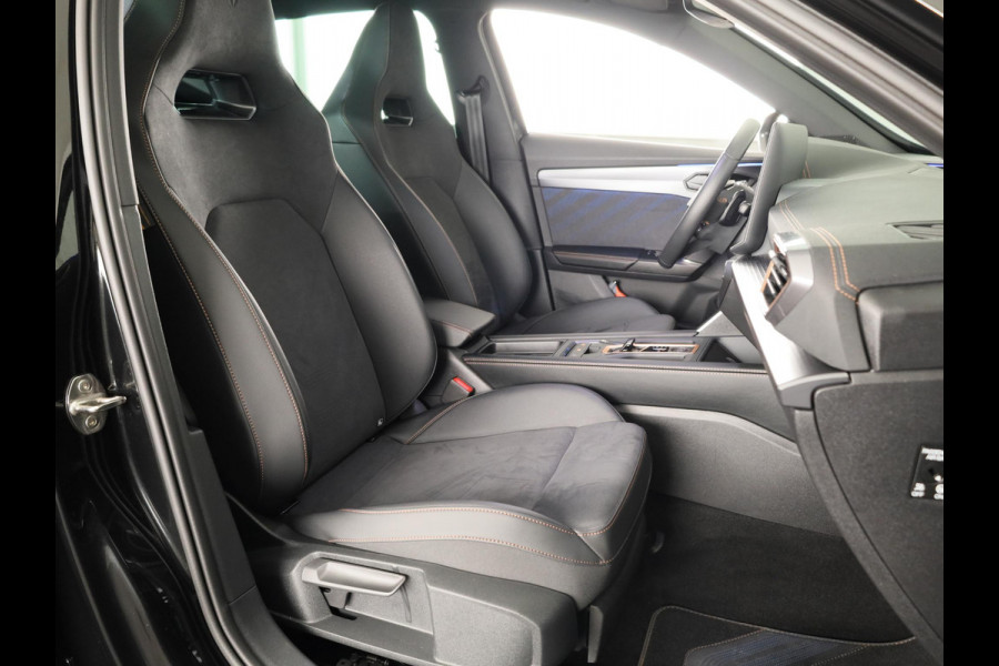 CUPRA Formentor 1.5 TSI e-Hybrid Business 204PK | Panoramadak | 19 Inch | Elektrisch Verstelbare Stoel | Intelligent Drive |