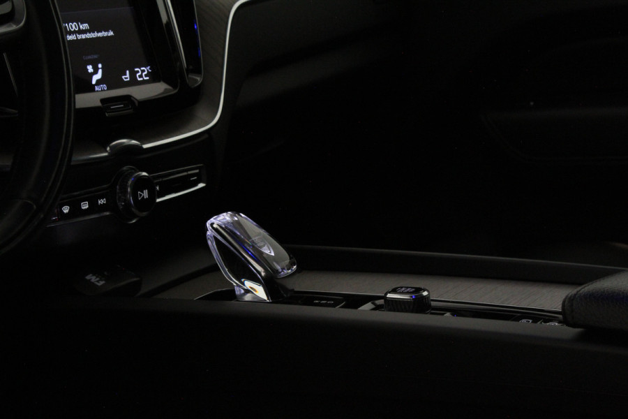 Volvo XC60 2.0 T6 Plug-in hybrid AWD Inscription Pano.schuif/Black Optiek/Leer/Memory/Trekhaak/Wood interior/Plug-in Hybride