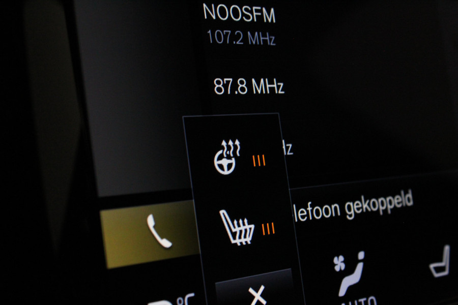 Volvo XC60 2.0 T6 Plug-in hybrid AWD Inscription Pano.schuif/Black Optiek/Leer/Memory/Trekhaak/Wood interior/Plug-in Hybride