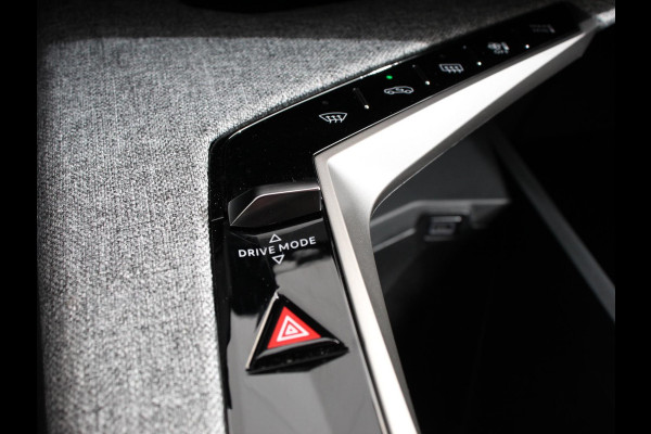 Peugeot 5008 1.2 Hybrid 136pk Allure Automaat | Navigatie | Apple Carplay/Android Auto | Cruise control | Climate control | LED | Parkeersensoren | Camera | Radio