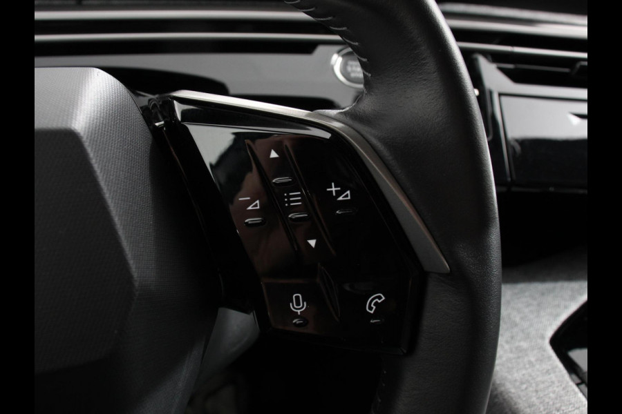 Peugeot 5008 1.2 Hybrid 136pk Allure Automaat | Navigatie | Apple Carplay/Android Auto | Cruise control | Climate control | LED | Parkeersensoren | Camera | Radio