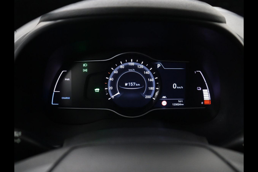 Hyundai Kona EV Premium 64 kWh | SOH 100% | 3 Fase | Stoelventilatie | Leder | Head-Up | Warmtepomp | Trekhaak | Achterbankverwarming | Adaptive cruise | Camera | Carplay | Full LED