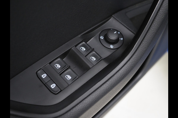 Škoda Superb Combi 1.4 TSI iV 218PK | Panoramadak | Virtual | Adaptive Cruise | Stoelverwarming | DAB | PDC | Carplay