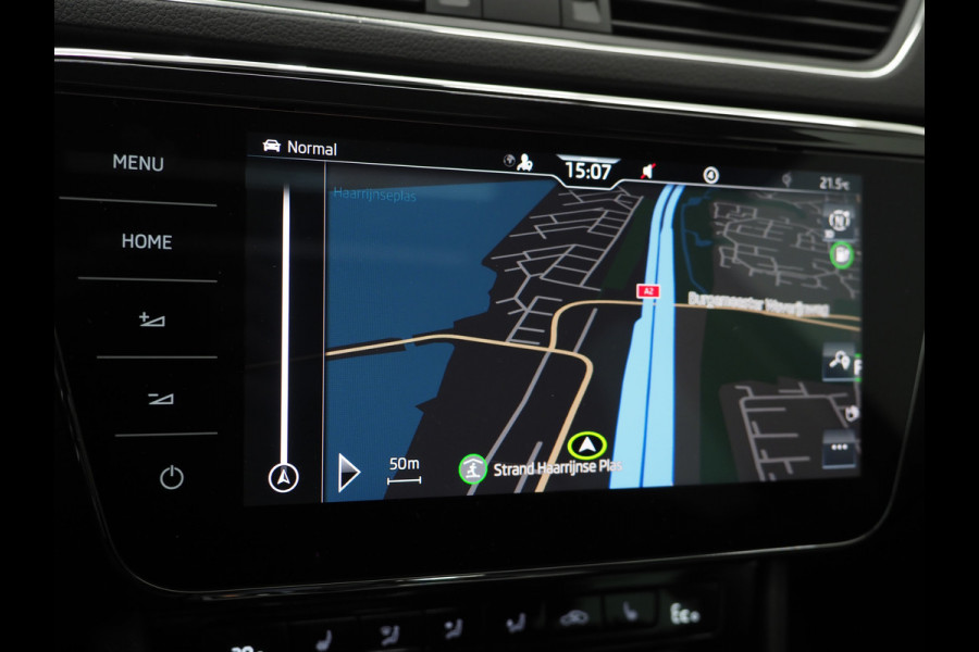 Škoda Superb Combi 1.4 TSI iV 218PK | Panoramadak | Virtual | Adaptive Cruise | Stoelverwarming | DAB | PDC | Carplay