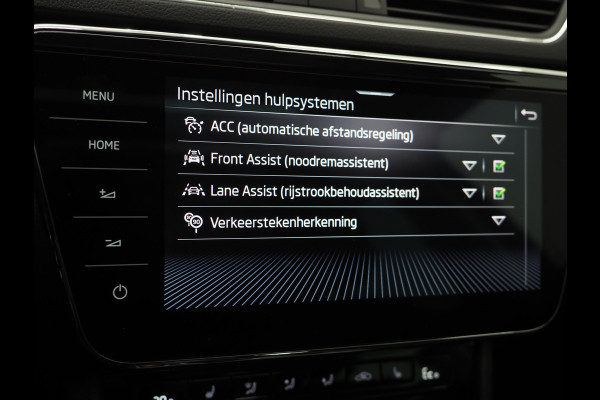 Škoda Superb Combi 1.4 TSI iV 218PK | Panoramadak | Virtual | Adaptive Cruise | Stoelverwarming | DAB | PDC | Carplay