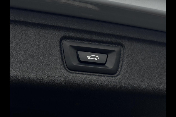 BMW 3 Serie Touring 320e | M-Sport | Pano | Harman Kardon | 19 inch | Carbon | Stuurwiel verwarmd | Individual | Brooklyn Grey