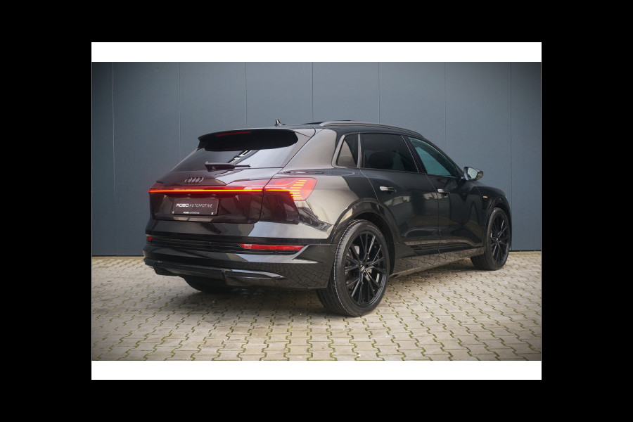 Audi e-tron e-tron 50 quattro Launch edition Black 71 kWh S-Line | Panoramadak | Stoelverwarming | Adaptive Cruise Control | Memory Seat | Parkeersensoren | Keyless | Apple Carplay