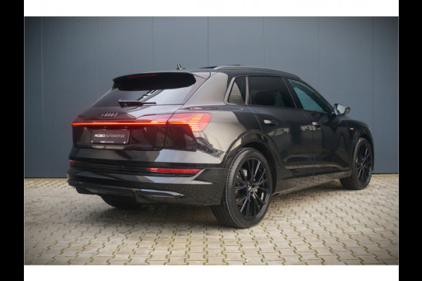 Audi e-tron e-tron 50 quattro Launch edition Black 71 kWh S-Line | Panoramadak | Stoelverwarming | Adaptive Cruise Control | Memory Seat | Parkeersensoren | Keyless | Apple Carplay