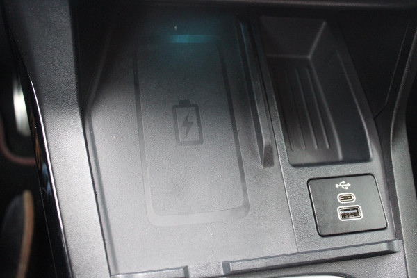 Ford Puma 1.0 EcoBoost Hybrid ST-Line X 155pk | Panorama Dak | Driver Assistance Pack | Winterpack | Trekhaak afneembaar | All Weather banden | Reservewiel