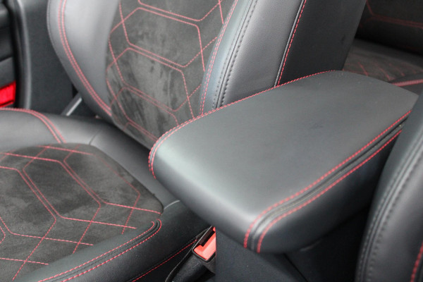 Ford Puma 1.0 EcoBoost Hybrid ST-Line X 155pk | Panorama Dak | Driver Assistance Pack | Winterpack | Trekhaak afneembaar | All Weather banden | Reservewiel