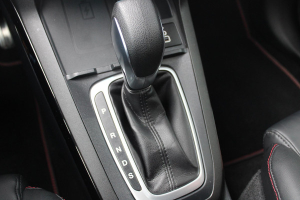 Ford Puma 1.0 EcoBoost Hybrid ST-Line X 155pk | Panorama Dak | Driver Assistance Pack | Winterpack | Trekhaak afneembaar | All Weather banden | Reservewiel