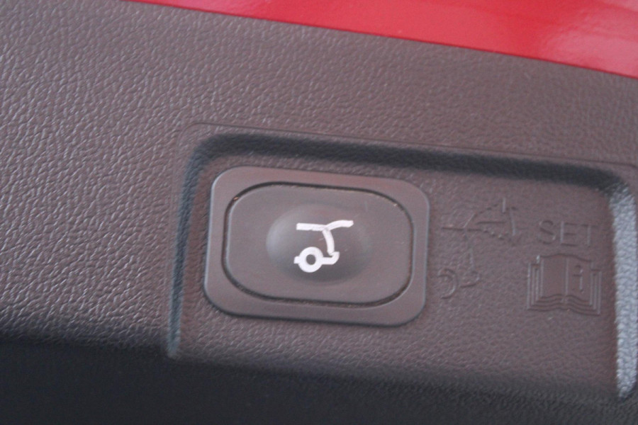 Ford Puma 1.0 EcoBoost Hybrid ST-Line X 155pk | Panorama Dak | Driver Assistance Pack | Winterpack | Trekhaak afneembaar | All Weather banden | Reservewiel