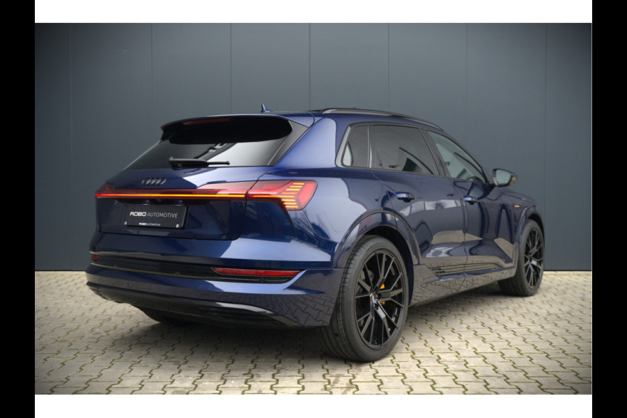 Audi e-tron e-tron 50 quattro Launch edition Black 71 kWh S-Line | Panoramadak | Stoelverwarming | Adaptive Cruise Control | Memory Seat | Parkeersensoren | Keyless | Apple Carplay