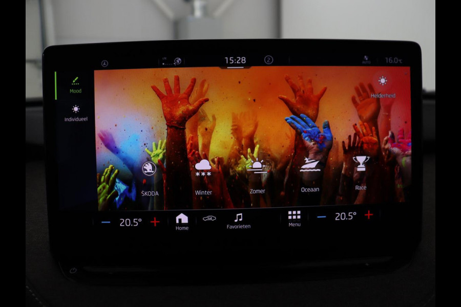 Škoda ENYAQ iV 60 | 68.900km NAP | Sfeerverlichting | Carplay | Half leder | Navigatie | Full LED | Chroom Pack | Climate control | Parkeerhulp | Cruise control