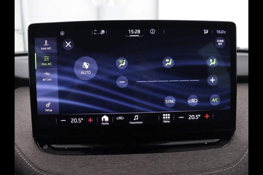 Škoda ENYAQ iV 60 | 68.900km NAP | Sfeerverlichting | Carplay | Half leder | Navigatie | Full LED | Chroom Pack | Climate control | Parkeerhulp | Cruise control