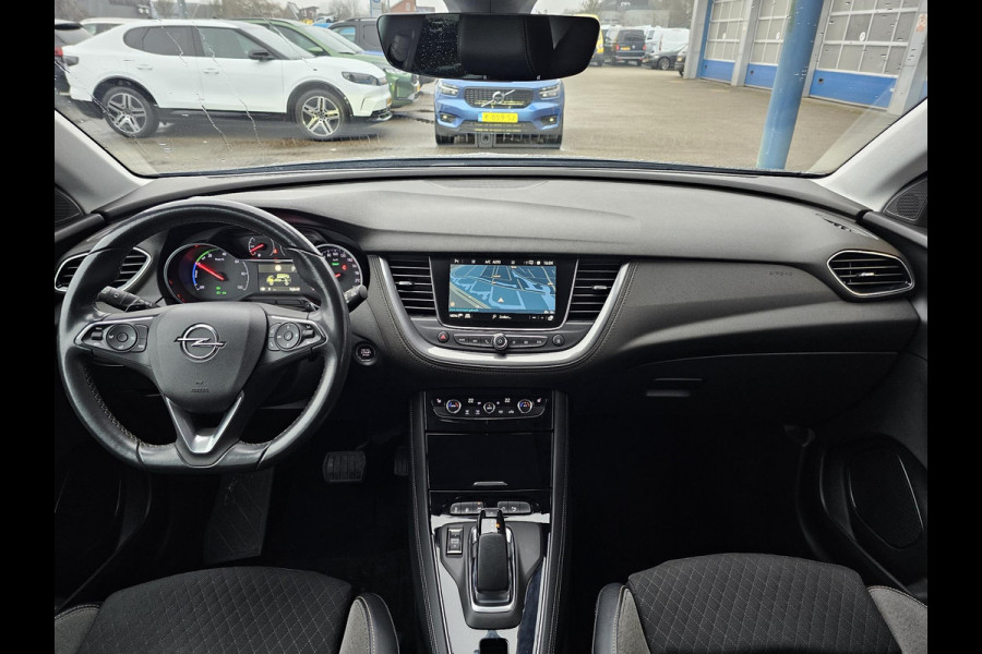 Opel Grandland X 1.6 Turbo Hybrid4 Ultimate Plug in hybrid | Stoelverwarming | Elektrisch bedienbare achterklep | Achteruitrijcamera | Half leder | LED verlichting | Trekhaak | PDC v+a