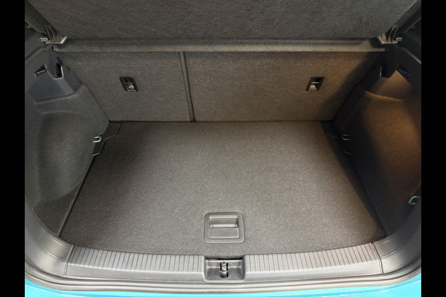 Volkswagen T-Cross 1.0 TSI AUT R-Line | VERKOCHT! Navi | Led | ACC | Dode hoek | 18" | Beats | PDC V+A | Carplay |