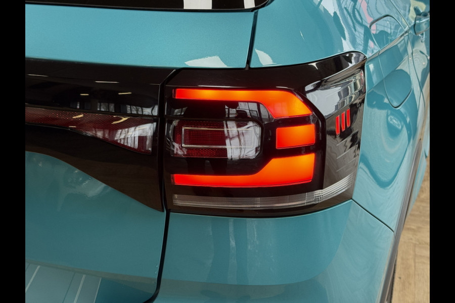 Volkswagen T-Cross 1.0 TSI AUT R-Line | VERKOCHT! Navi | Led | ACC | Dode hoek | 18" | Beats | PDC V+A | Carplay |