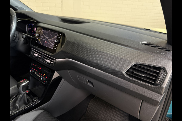 Volkswagen T-Cross 1.0 TSI AUT R-Line | VERKOCHT! Navi | Led | ACC | Dode hoek | 18" | Beats | PDC V+A | Carplay |