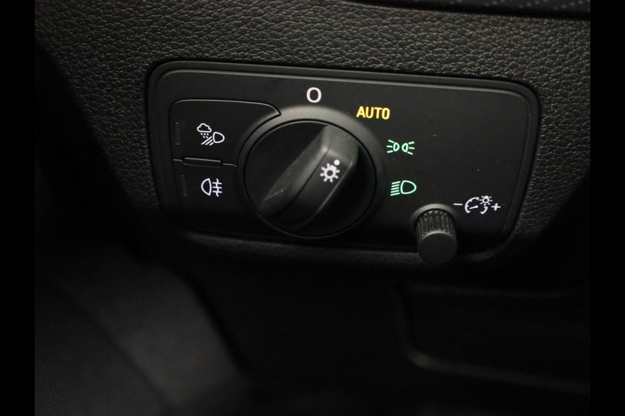 Audi Q2 35 TFSI epic 150 pk S-tronic | Navigatie | Parkeersensoren achter | Autom. airco | LED koplampen |