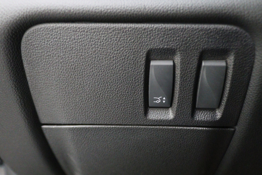 Renault Talisman Estate 1.6 TCe Intens Automaat Camera, Apple Carplay, LED, Dodehoeksensor, Climate, 18"