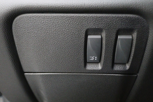 Renault Talisman Estate 1.6 TCe Intens Automaat Camera, Apple Carplay, LED, Dodehoeksensor, Climate, 18"