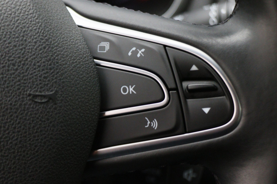 Renault Talisman Estate 1.6 TCe Intens Automaat Camera, Apple Carplay, LED, Dodehoeksensor, Climate, 18"