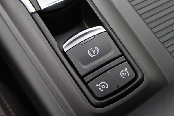 Renault Talisman Estate 1.6 TCe Intens Automaat Camera, Apple Carplay, LED, Dodehoeksensor, Climate, 18"