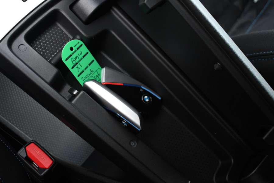 BMW X1 xDrive25e M-Sport Premium ACC 18inch Camera