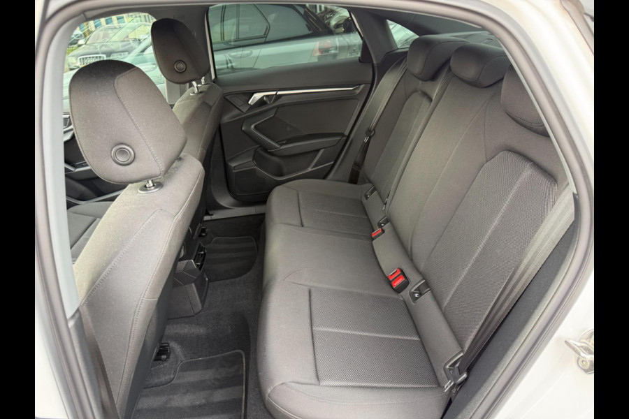 Audi A3 Limousine 30 TFSI Pro Line, NAP, CarPlay, LED, Virtual Cockpit