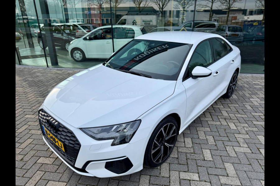 Audi A3 Limousine 30 TFSI Pro Line, NAP, CarPlay, LED, Virtual Cockpit