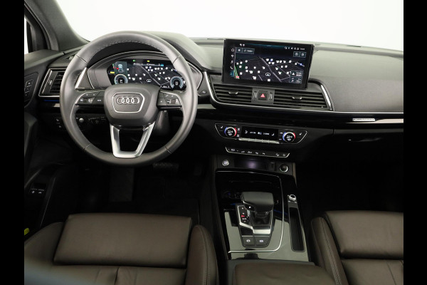 Audi Q5 50 TFSI e Advanced edition 299 pk S-tronic | Navigatie | Panoramadak | Parkeersensoren (Park assist) | Rondomzicht camera | Lederenbekleding | Stoelverwarming |