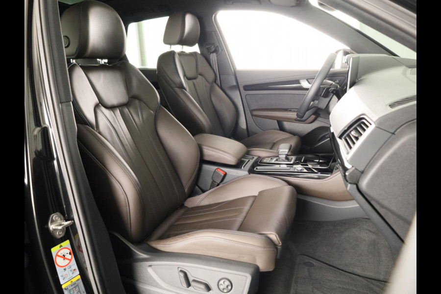Audi Q5 50 TFSI e Advanced edition 299 pk S-tronic | Navigatie | Panoramadak | Parkeersensoren (Park assist) | Rondomzicht camera | Lederenbekleding | Stoelverwarming |