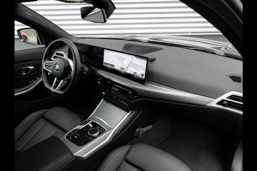 BMW 3 Serie Touring 330e M-Sport - Long Range - Trekhaak - Getint Glas - Comfort Access