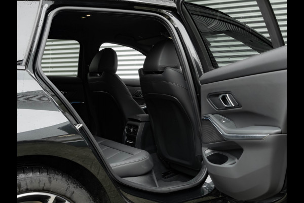 BMW 3 Serie Touring 330e M-Sport - Long Range - Trekhaak - Getint Glas - Comfort Access