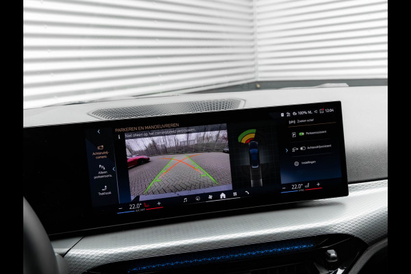 BMW 3 Serie Touring 330e M-Sport - Long Range - Trekhaak - Getint Glas - Comfort Access