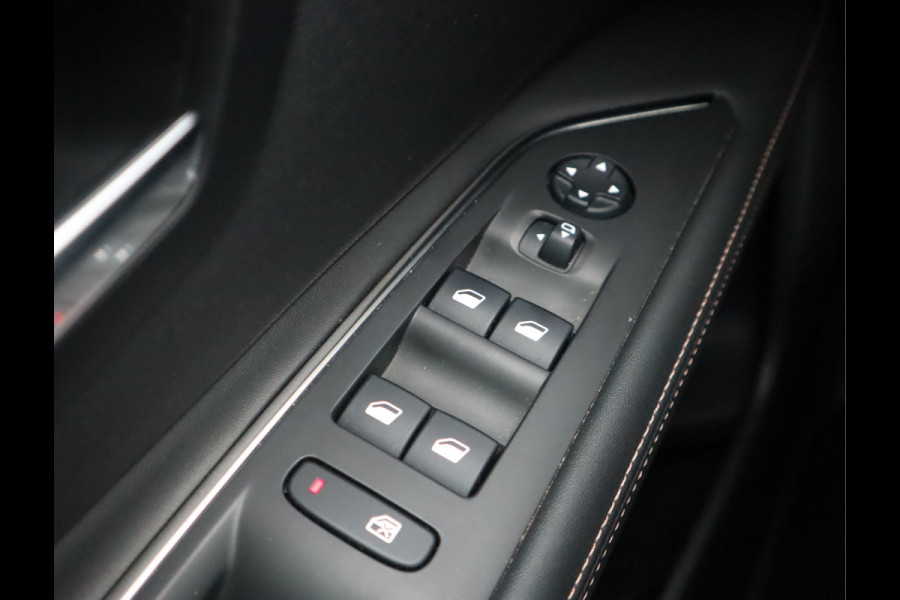 Peugeot 3008 1.2 PureTech GT Line / Recent D-riem!