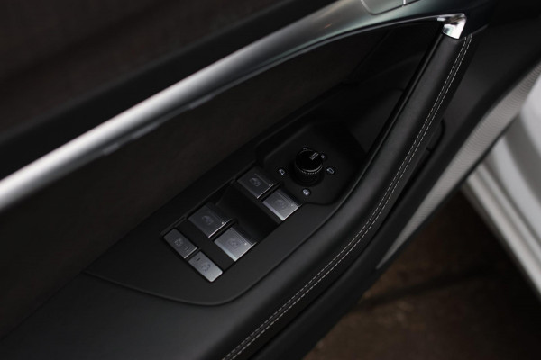 Audi A6 AVANT 55 TFSI Quattro S-Line *Pano*B&O Advanced*Achteras besturing*Soft-Close*