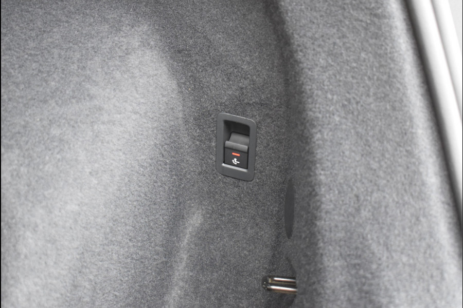 Audi Q3 Sportback 45 TFSI e S-Line 245 Pk Pano Sonos 360 Leder Matrix Trekhaak Keyless ACC 20 Inch