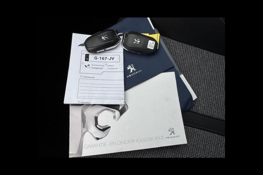 Peugeot 3008 1.2 Allure - Dealer onderhouden - Panorama dak
