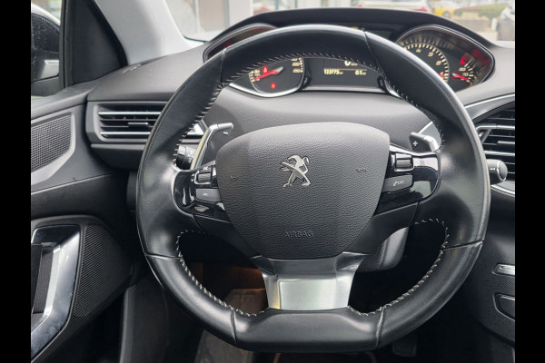 Peugeot 308 1.2 e-THP Allure Automaat – CarPlay – Trekhaak – pano –