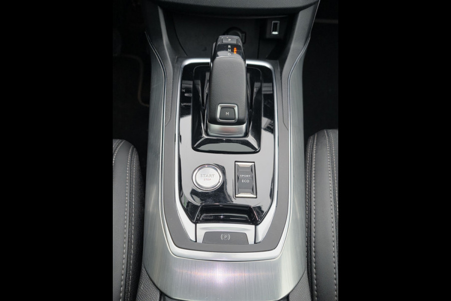 Peugeot 308 1.2 e-THP Allure Automaat – CarPlay – Trekhaak – pano –