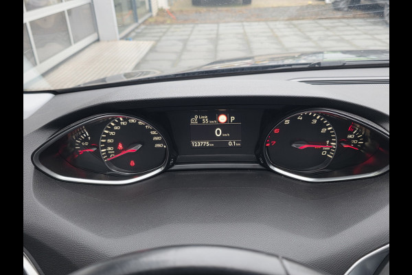 Peugeot 308 1.2 e-THP Allure Automaat – CarPlay – Trekhaak – pano –
