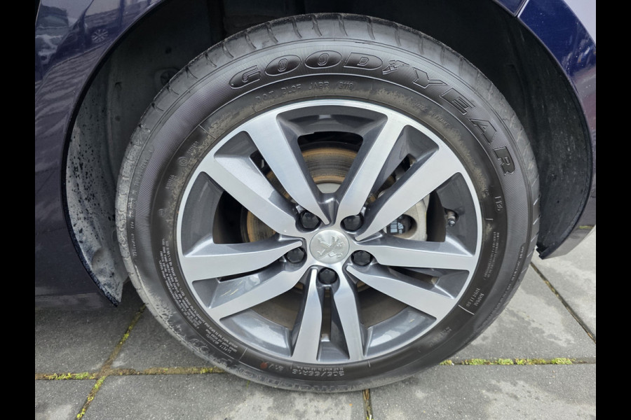 Peugeot 308 1.2 e-THP Allure Automaat – CarPlay – Trekhaak – pano –