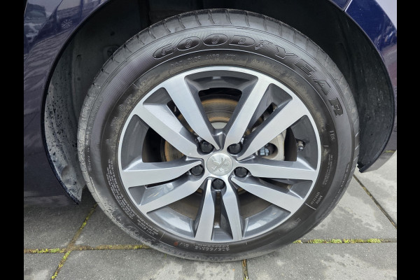 Peugeot 308 1.2 e-THP Allure Automaat – CarPlay – Trekhaak – pano –