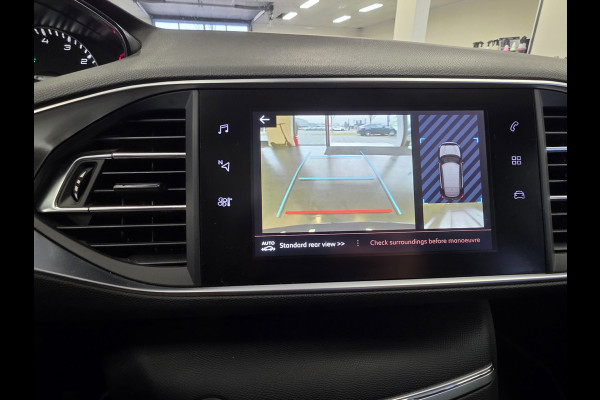 Peugeot 308 1.2 e-THP Allure Automaat – CarPlay – Trekhaak – pano –