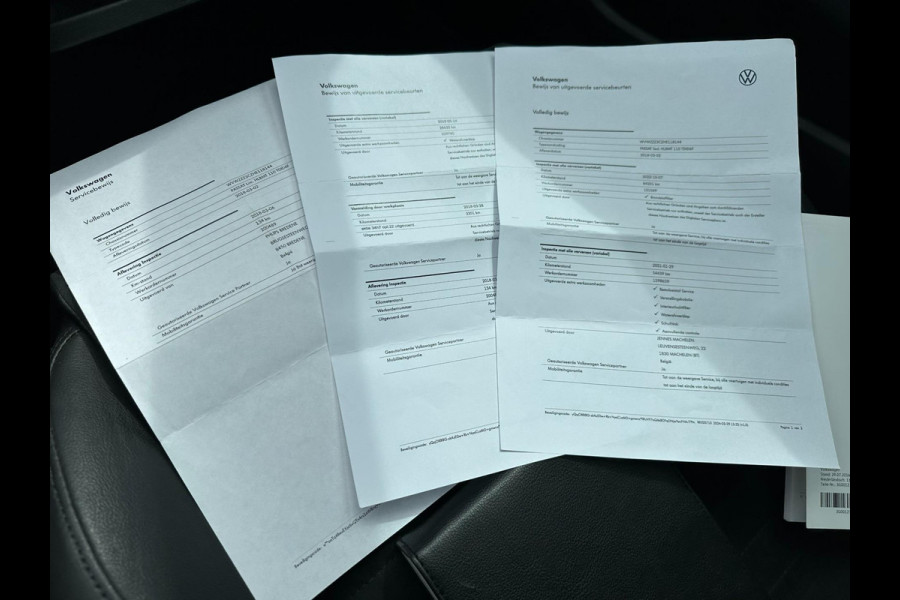 Volkswagen Passat 2.0 TDI Business Edition R l ACC l PANO l XENON